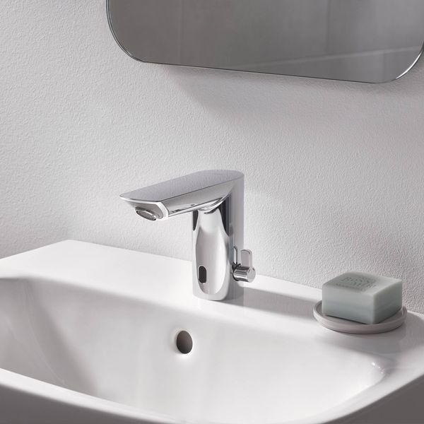 Смеситель бесконтактный для раковины Grohe Bau Cosmopolitan E 36451000 фото